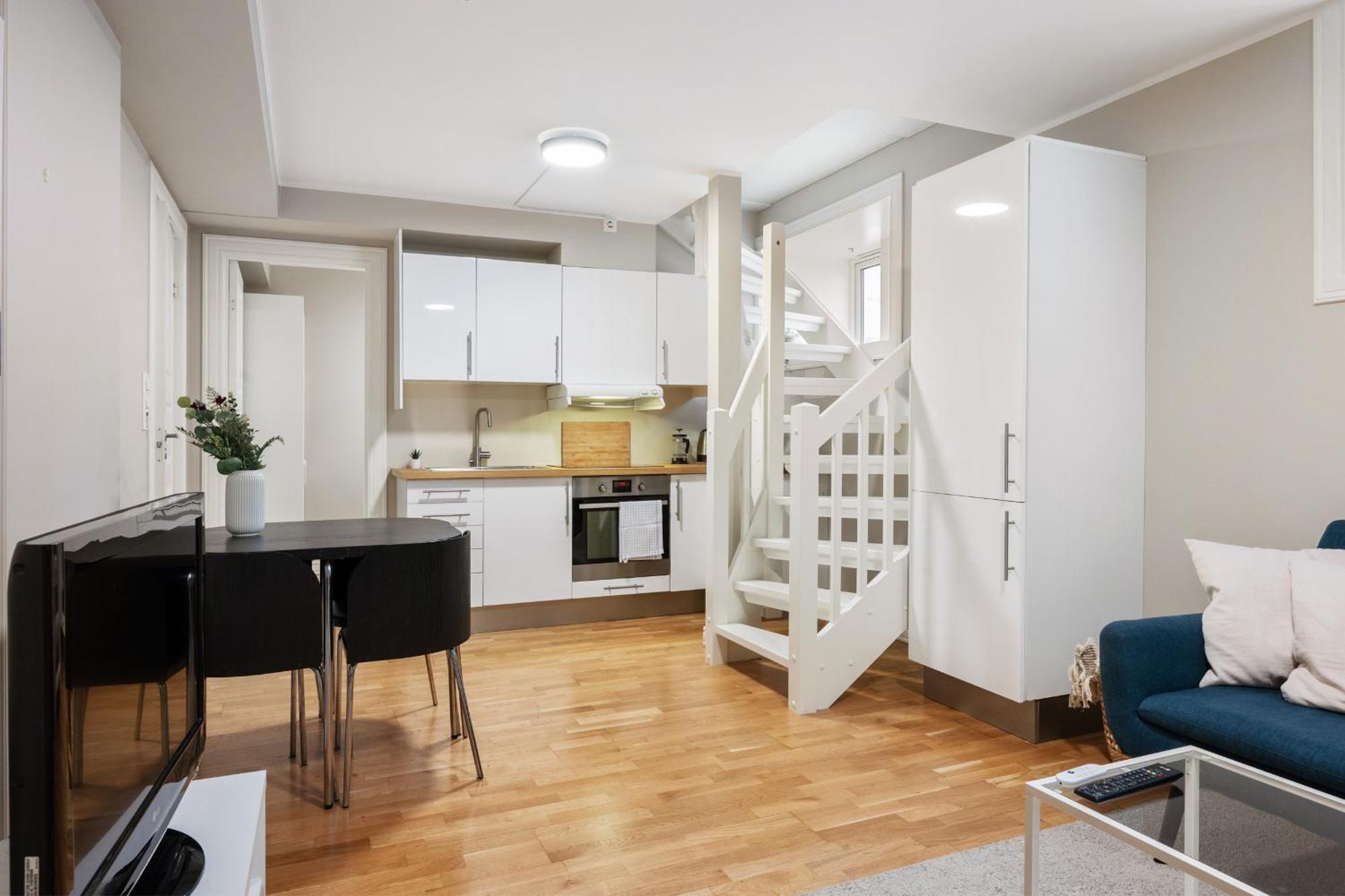 New! Modern City Apt: Central W/ Private Entrence Apartment Берген Екстериор снимка